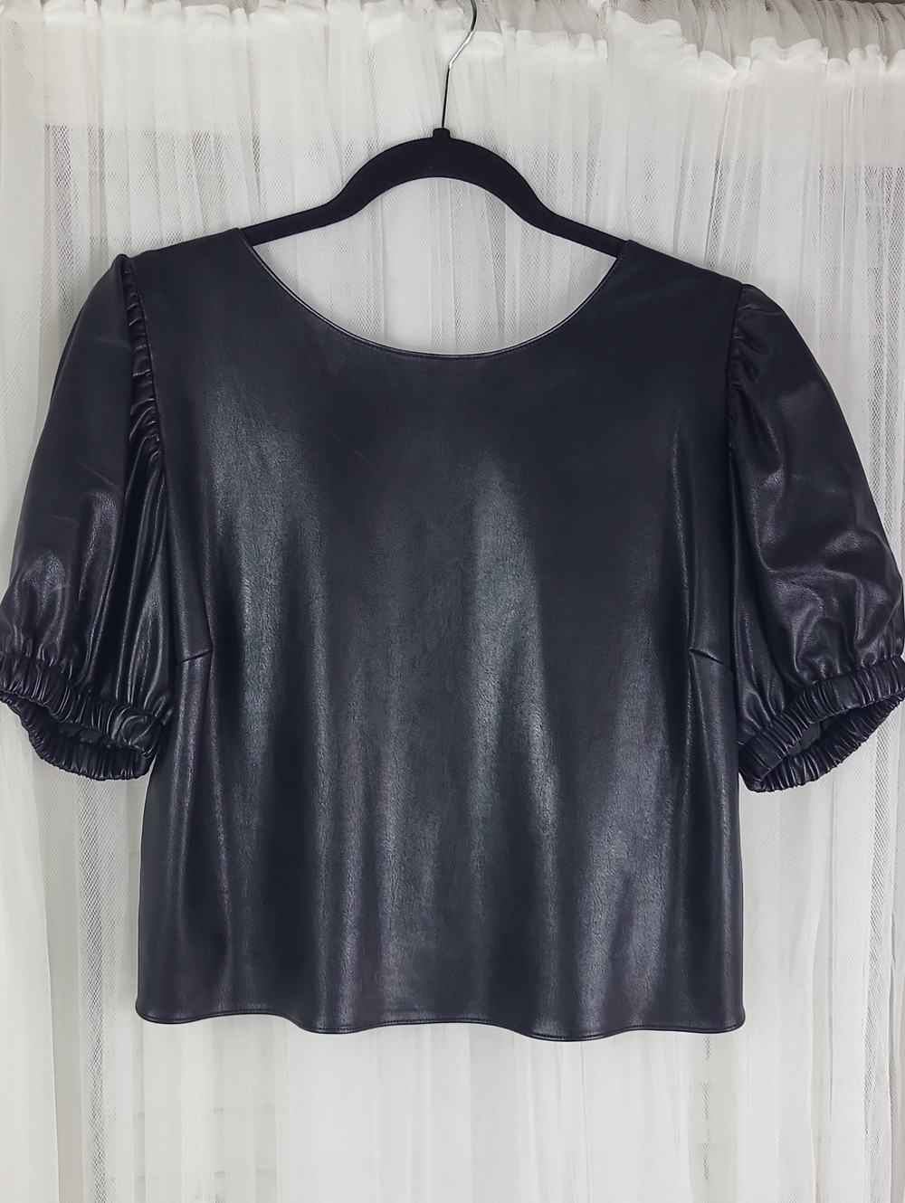 Amanda Uprichard “Heidi” Top in Black Faux Leather Puff Sleeve Top. Size S